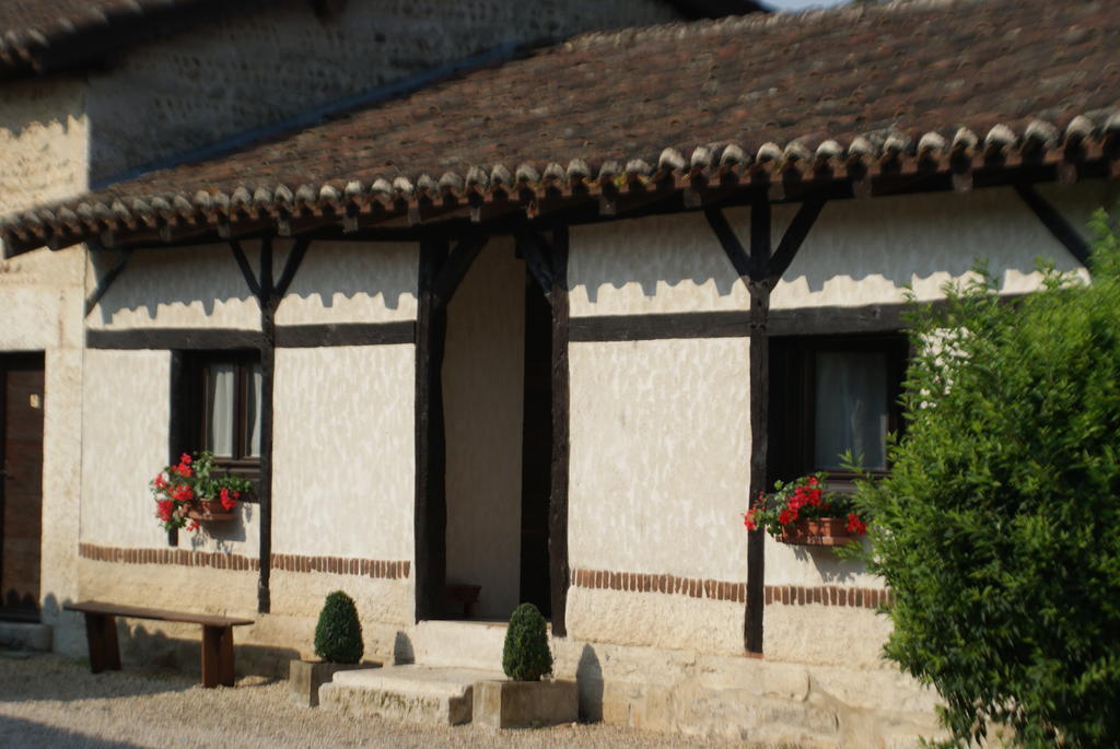 Bed and Breakfast Le Moulin De Champagne Viriat Exterior foto