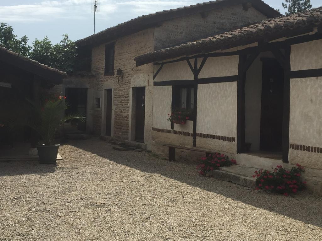 Bed and Breakfast Le Moulin De Champagne Viriat Exterior foto